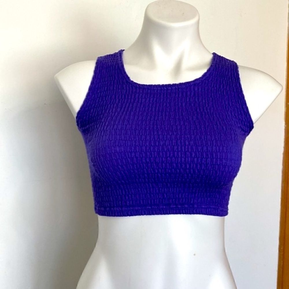 Basic image crop top - Picture 3 of 8